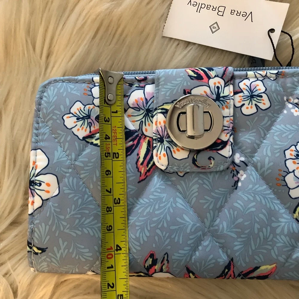 Vera Bradley ultralight rfid wallet in Cherry Blossoms print NWT - Picture 7 of 7